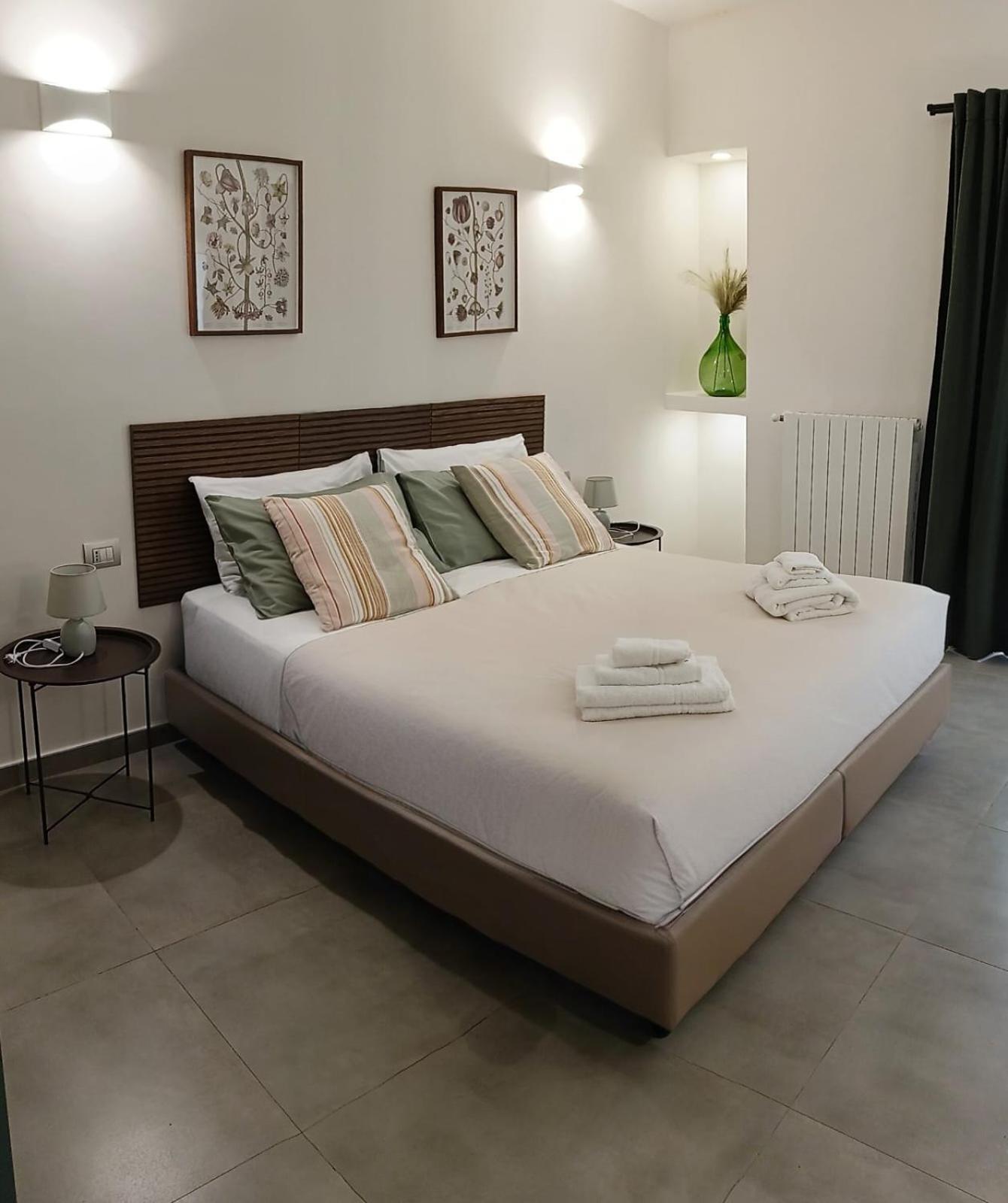 La Puteca Bed & Breakfast Napoli Bagian luar foto