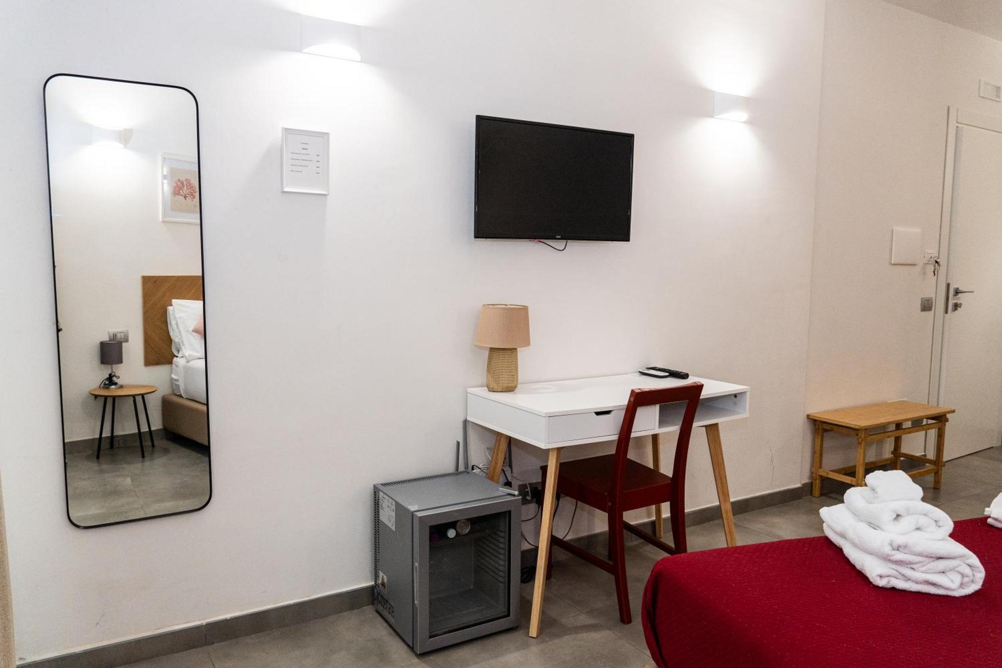 La Puteca Bed & Breakfast Napoli Bagian luar foto