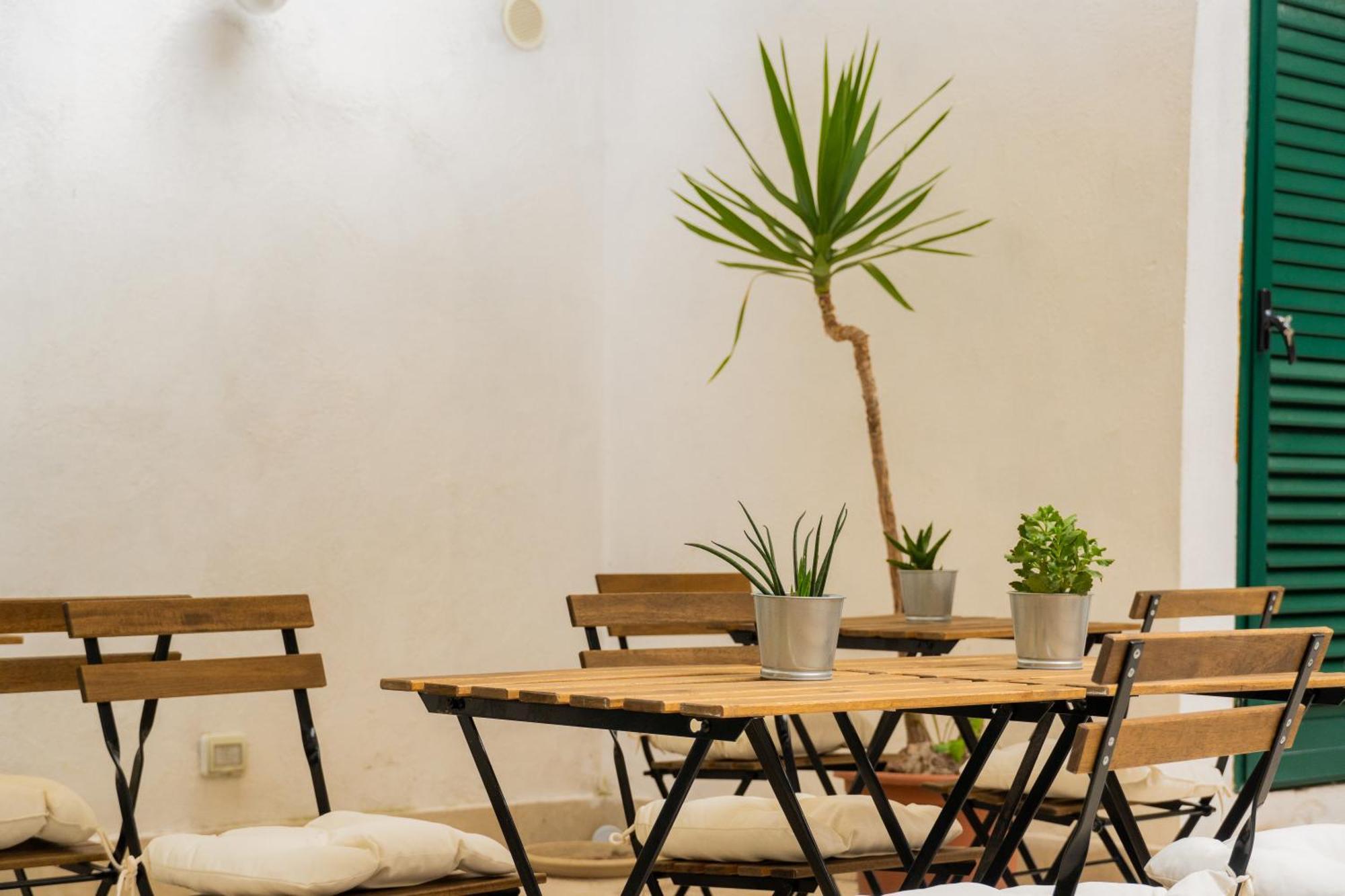 La Puteca Bed & Breakfast Napoli Bagian luar foto