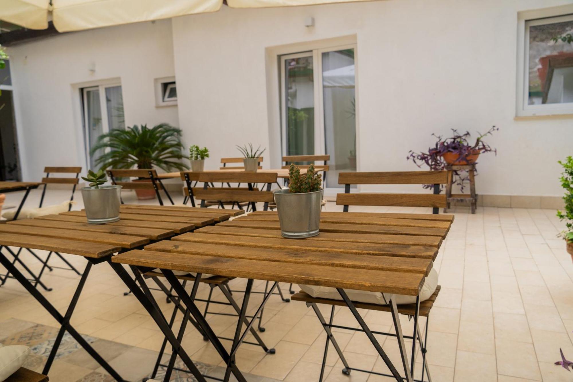 La Puteca Bed & Breakfast Napoli Bagian luar foto