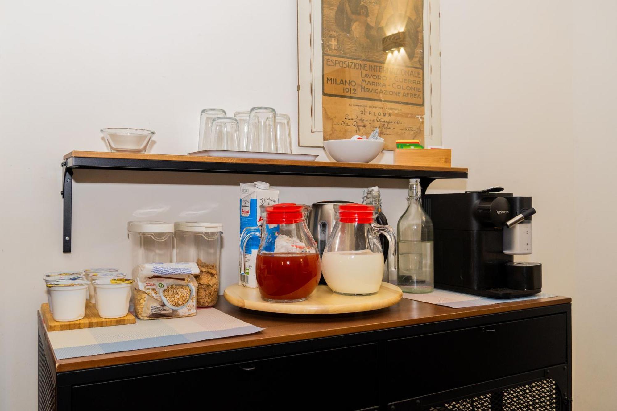 La Puteca Bed & Breakfast Napoli Bagian luar foto