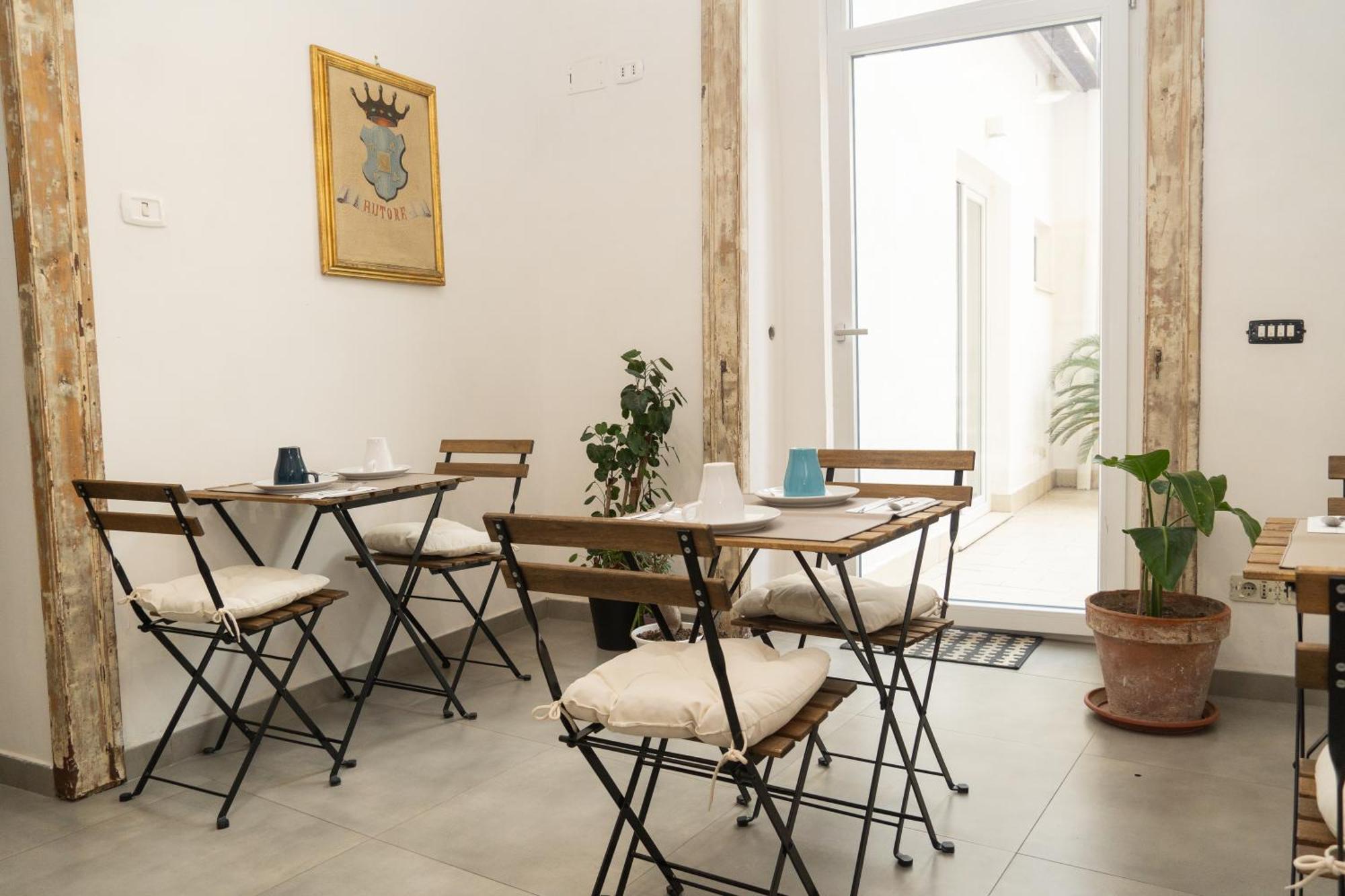 La Puteca Bed & Breakfast Napoli Bagian luar foto