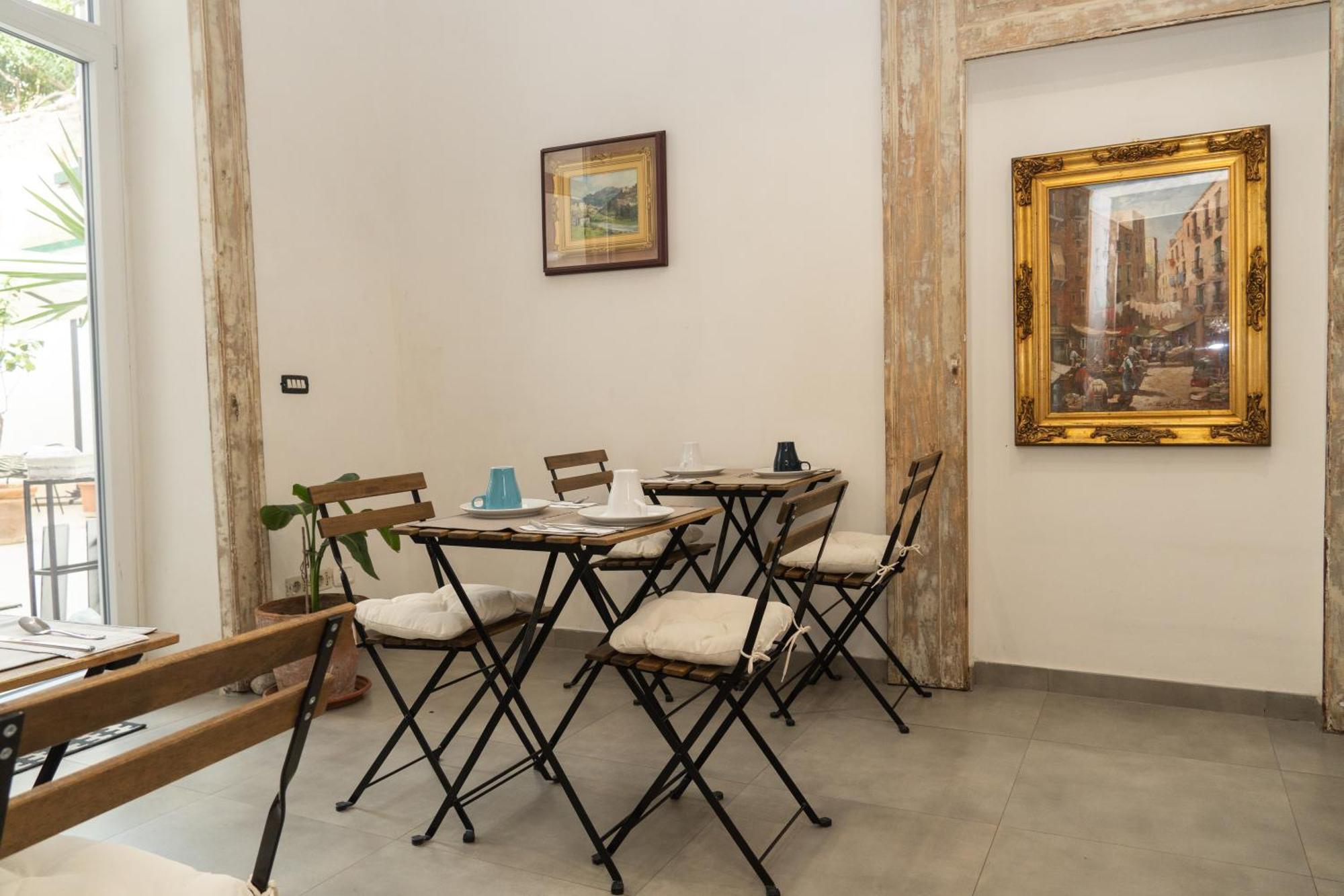 La Puteca Bed & Breakfast Napoli Bagian luar foto